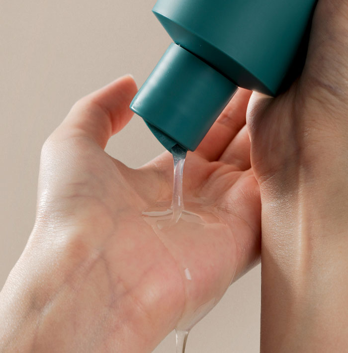 Village 11 Factory Vegan Deep Moisture Scalp Shampoo