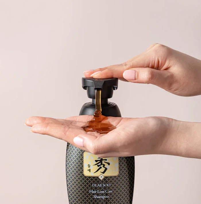 DAENG GI MEO RI Dlae Soo Hair Loss Care Shampoo - 400ml