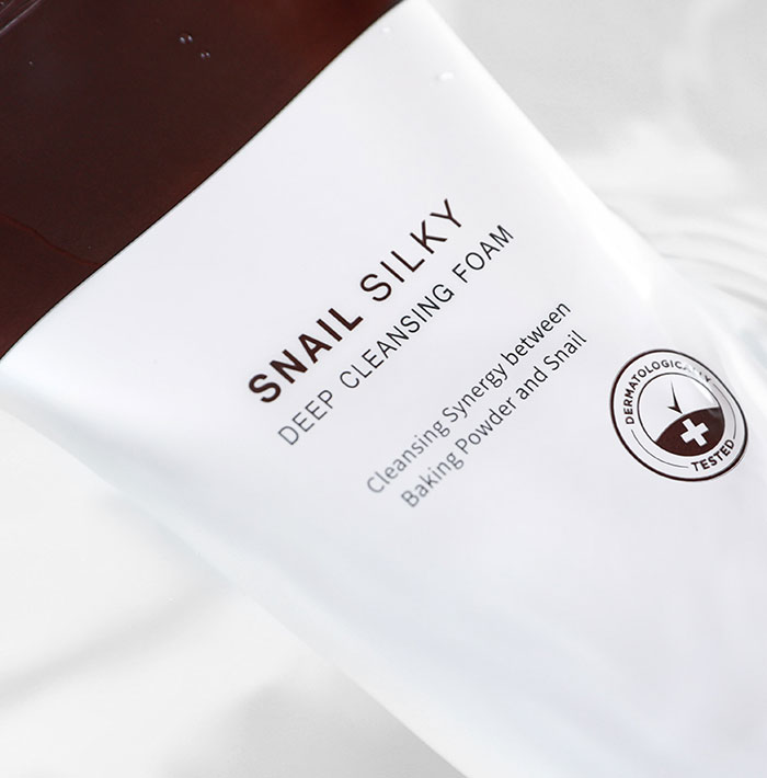 Mizon Snail Silky Deep Cleansing Foam alternate