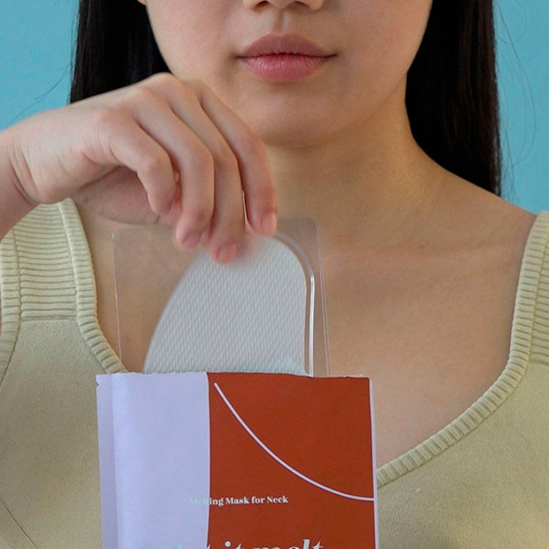 LOVBOD MELTING MASK FOR NECK alternate