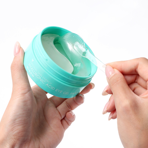 Hyaluronic Acid Eye Gel Patch Spoon Demonstration